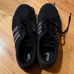 Adidas Men's Black and Gray Sneakers